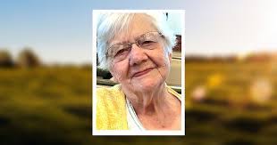 Stacey Whitcomb's Instagram, Twitter & Facebook