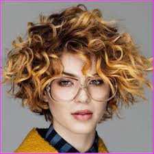 Pin On Short Curly Haircuts