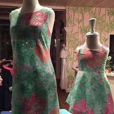 Terms in this set (17). Shopping In Boca Grande