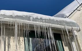 We explain how you can clear your roof of snow and prevent water. Ice Dams Cause Homeowners Headaches Money Sales Of Roof Rakes On Fire After Snow Accumulation Brainerd Dispatch