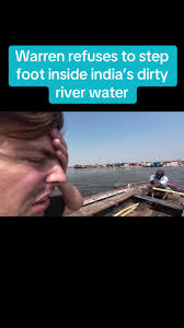 Warren Vlogger in India Viral Video