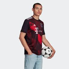 The design of the kit draws inspiration from the club crest as well as the allianz arena, just as the stunning 'digital fourth jersey' did a few years ago. Adidas Fc Bayern 20 21 Third Jersey Black Adidas Us