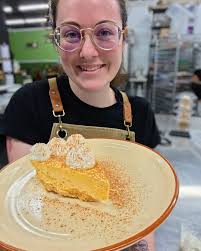 Come out and try some of the delicious Pumpkin Spice Cheesecake I made! 🎃  🕕 M-F 6am-4pm 🕗 Sat 8am-2pm 📍5608 LA 3 Suite J 📞 (318) 459-7552