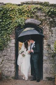 Por eso te damos los mejores consejos para sobrevivir a una boda con lluvia. 20 Ideas De Bodas Con Lluvia Bodas Boda Lluviosa Boda