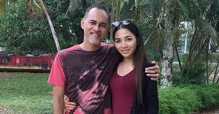 Dah la tak femes, lawak pun lawak bodoh, ada hati nak bedah muka. Gosip Artis Malaysia Terkini Gambar Artis Malaysia Terbaru Sensasi Part 3961