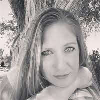 Lori Medrano's Instagram, Twitter & Facebook