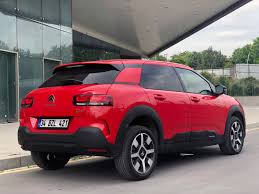 Yeni c4 cactus ne kadar yakıyor, kaç para, bagajı nasıl ve daha fazlası için. Test Citroen C4 Cactus Otoyazar