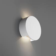 Qui le applique a led costituiscono un'interessante alternativa alla classica lampada sul comodino.in particolare, sotto forma di faretti a parete che forniscono una luce di lettura flessibile e orientabile se installata accanto al letto. Applique Led Da Parete Lorefar Groe Corpo In Gesso Colore Bianco Monta 2led 4w 200lm 3000k E Driver Compresi Lampada O 150mm Profondita 50mm Aydinlatmalar Lamba