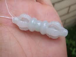 41 mm アイシーホワイトグリーングレード A 天然ジェダイト 3D アミュレット ヴァジュラドルジェ プルバペンダント 宝石 ジュエリー証明書  528 - Etsy 日本