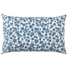 Cuscini in poliestere cuscini in piumino e piuma cuscini ergonomici cuscini in memory foam e schiuma. Sanglarka Cuscino Ikea Fiore Blu Bianco 65x40 Cm Letto Divano Nuovo Ebay