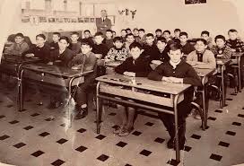 Ecole Des Comtes Classe De Mr Julia Avec Port De Bouc D Hier Et D Aujourd Hui Facebook