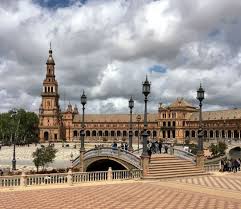 Tra gli itinerari turistici più suggestivi della spagna c'è la via dell'argento, 800 chilometri che collegano siviglia a gijón. Cosa Vedere A Siviglia La Citta Meraviglia Dell Andalusia Srake Blog