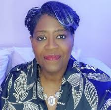 Robin Bethea's Instagram, Twitter & Facebook