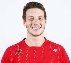 Steven Lapierre Rouge et Or Badminton