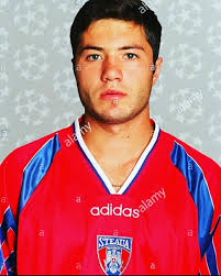 Actuellement, il fait partie de l'équipe de roumanie de. La MulÅ£i Ani Adrian Ilie 46 De Ani Ultras Style Steaua Bucuresti Facebook
