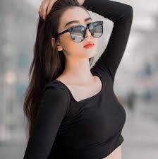 Help me please I can't decide !!