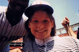 I REMEMBER BACK IN THE EARLY 90'S THEY WOULD HAVE A "MEET THE PADRES" DAY  WHERE YOU WOULD GO DOWN ON THE FIELD AND YOU WOULD GET TO TALK AND GET  AUTOGRAPHS