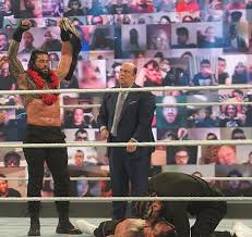 Roman reigns and his beautiful family. Roman Reigns Family And Wwe Fans React To His Destruction At Clash Of Champions Essentiallysports