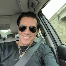 CONFIRMADO, EL FICHAJE DEL AÑO!!🇲🇽🟥⬜ ¡¡CONFIRMADO, EL FICHAJE DEL  AÑO!!🇲🇽🟥⬜ ¡¡CONFIRMADO, EL FICHAJE DEL AÑO!!🇲🇽🟥⬜ Javier Chicharito  Hernández es NUEVO JUGADOR DE CHIVAS. Llega como agente libre. Su último  equipo fue LA