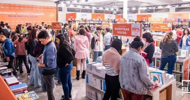 La Feria del Libro del Chaco super&oacute; los 300.000 visitantes y vendi&oacute; 60.000 ejemplares