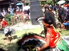 Pada kenyataanaya seniman jaranan yang ada di kediri adalah para pekerja kasar semua. 15 Ide Jaranan Barong Flash Art Gambar Tarian
