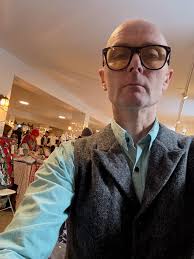 Step into the dazzling world of Beau McCall, dubbed the “Button Man” by the  magazine American Craft, whose wearable art and multimedia works celebrate  Black joy, queer identity, and resilience.⁠ ⁠ Explore