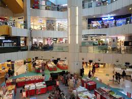 United square shopping mall is located at 101 thomson road. United Square Shopping Mall Shops Food Parking Directory Singapore
