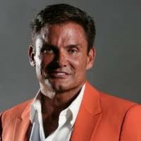 200+ profilů „Steven Heim“