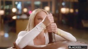 Julio Gomez (Biggest in porn) vs Victoria Cakes xxx - Monstercockland