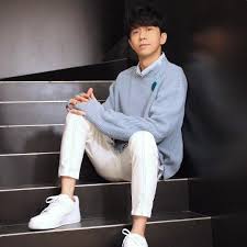 德语版 | 法语版 | 俄语版 | 波兰语版 | 华语版. 50å²å…‰è‰¯å–œä¸Šçƒ­æœå¹½é»˜è°ƒä¾ƒå¹´é¾„æžœç„¶è¿˜æ˜¯ç«¥è¯é‡Œçš„çŽ‹å­ å¨±ä¹ Btè´¢ç» è´¢ç»æ—¶æŠ¥