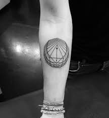 The geometric tattoo has many designs and it comes with different shapes and lines. 70 Incredible Geometric Tattoos To Get An Amazing New Look Spiritustattoo Com