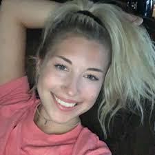 Mackenzie Kiely (@MackenzieKiely)