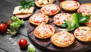 Mini Pizzas Aperitives Au Thermomix Recette Thermomix Mini Pizza Apero Aperitif Dinatoire Thermomix Mini Pizza