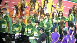 Twice Ikon Seventeen Nct Straykids Gidle Isac 2019 Youtube Lucas is a part of nct and its subunits nct u and wayv a subunit based in china under s. twice ikon seventeen nct straykids