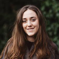 Amber Goddard's Instagram, Twitter & Facebook