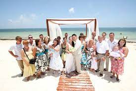 Real Weddings Pamela Neil S Wee Beach Wedding In Mexico Beach Wedding Attire Wedding Attire Guest Beach Wedding Guest Attire