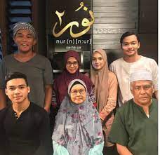 Ujian demi ujian telah datang kepada ustaz adam dan nur dalam menempuhi hidup mereka. Drama Nur 2 Tv3 Full Sinopsis Slot Samarinda