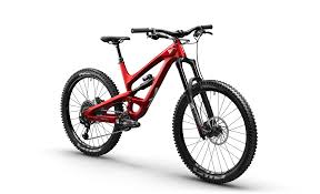 Yt Industries 2019 Neue Produktpalette Der Forchheimer Vorgestellt Produkt Prasentieren
