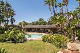 For all the latest celebrity gossip. Promised Land Inside Oprah S 100 Million Home And Property Portfolio Loveproperty Com