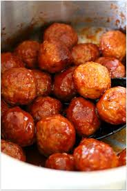 They're so easy to make and no frying or baking (which means no extra dishes to wash). Slow Cooker 3 Ingredient Party Meatballs 365 Days Of Slow Cooking And Pressure Cooking