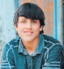 Derek Lorenz's Instagram, Twitter & Facebook