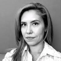 Bianca Mares's Instagram, Twitter & Facebook