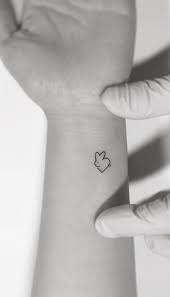 Thin Small And Simple Tattoos For You Mini Tattoos Kalp Dovmeleri Sirt Dovmeleri