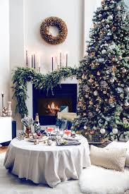 Overview this bottomless basket tree collar fits perfectly around the base of the tree, lending rustic charm to your holiday setting. Pre Lit Christmas Trees And Collars Roundup