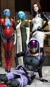 Skam: Life, Love, Games.: Mass Effect Cosplay