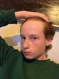 Can someone help me fix my hair to look more professional/sophisticated and  make my neck look a normal size? Previously poorly edited by myself 🤣