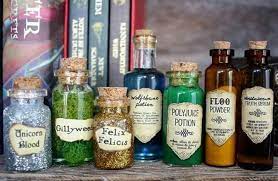 Pin By Winda44 On Harry Potter Harry Potter Potions Harry Potter Christmas Harry Potter Bday