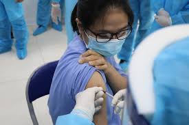 Trong đó, số người đã được tiêm đủ 2 mũi là 42. Viá»‡t Nam Ä'áº£m Báº£o An Toan Cao Nháº¥t Trong Tiem Chá»§ng Váº¯c Xin Covid 19 Bá»™ Y Táº¿ Trang Tin Vá» Dá»‹ch Bá»‡nh Viem Ä'Æ°á»ng Ho Háº¥p Cáº¥p Covid 19