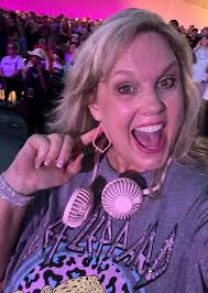 Staying cool at summer outdoor concerts