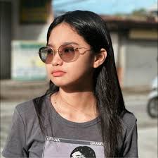 Samantha Louise David Senoc